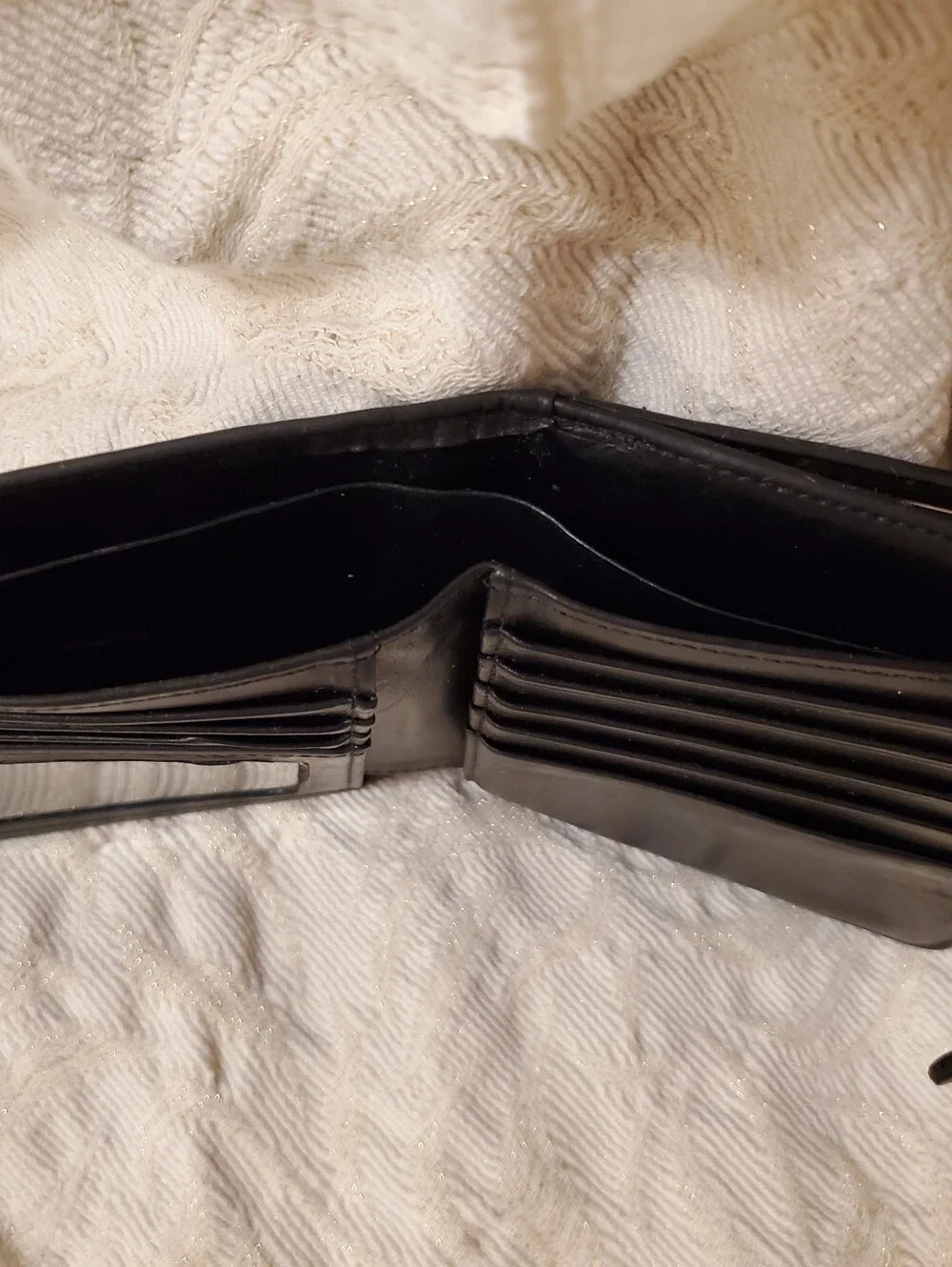 Vintage COACH Classic Black Leather Wallet with Snap Closure Change Purse